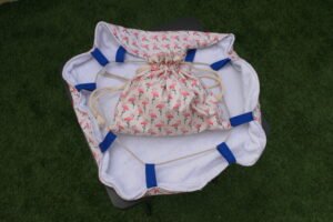 sac "pied au sec" et pochon pour maillot de bain en coton enduit