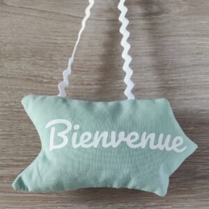 Suspension à la lavande personnalisable en forme de flèche Bienvenue